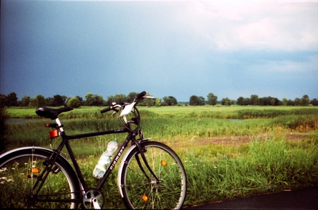 fahrrad an grenze