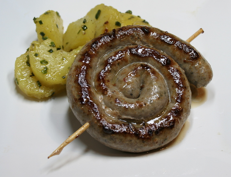 23: hausgemachte Nürnberger Bratwurst als Schnecke, mit... - dhania