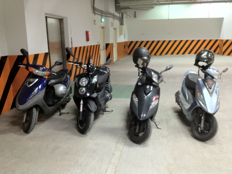 魑魅魍魉,四小鬼内湖爆忙