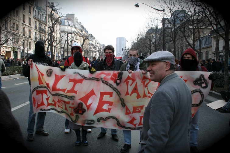 Police Partout, Justice nulle part