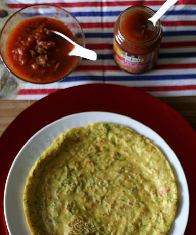 Zucchinipuffer auf indische Art