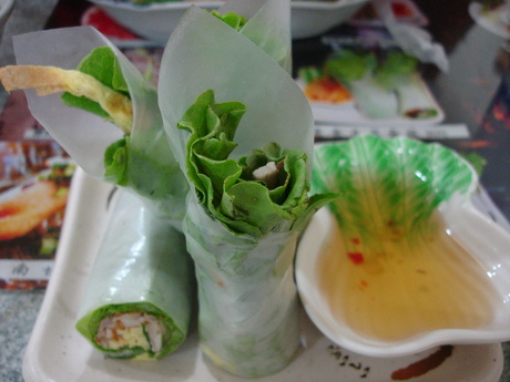 雞肉生菜春捲