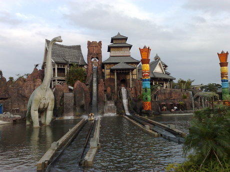 六福村