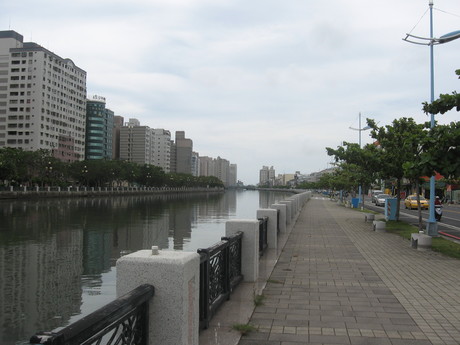 Walkway along the canal