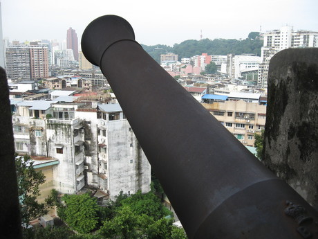 A cannon in the Fortaleza do Monte