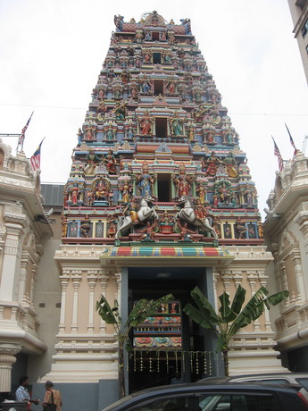 Sri Maha Mariamman temple in (for some reason) Chinatown