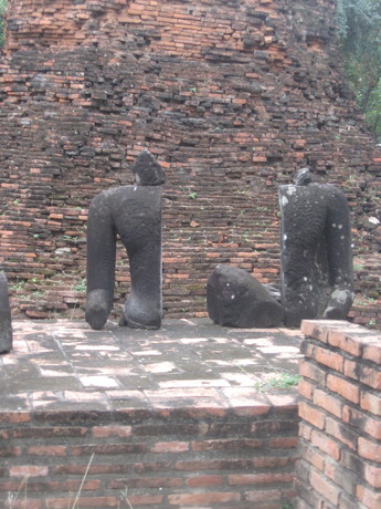 Fragmentary Buddha images